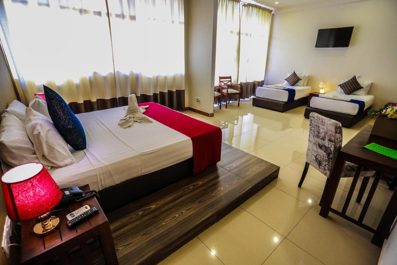 Hotel Waves By Tranquil Negombo Exterior foto